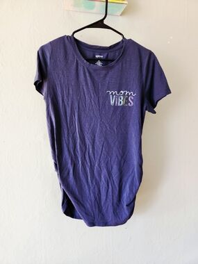Sonoma Medium Maternity 'Mom Vibes' Short Sleeve Tee